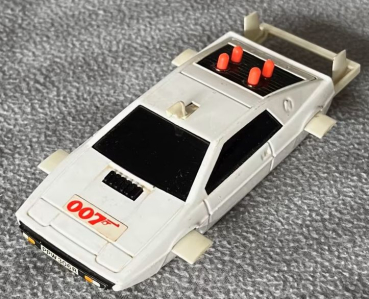 Corgi Toys  Lotus Exprit James Bond 1976 DieCast Model (5282)